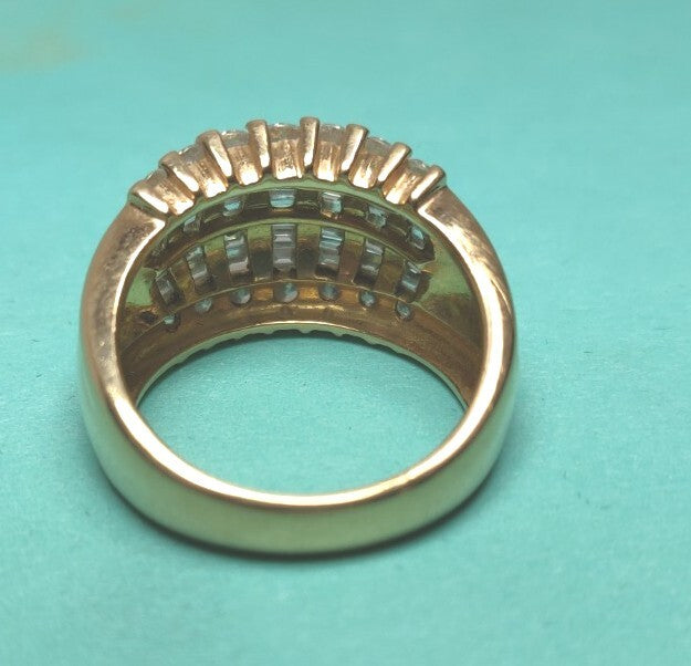 Beautiful 1.25ct Diamond 18K Gold Wide Diamond Ring Rounds & Baguettes 9g