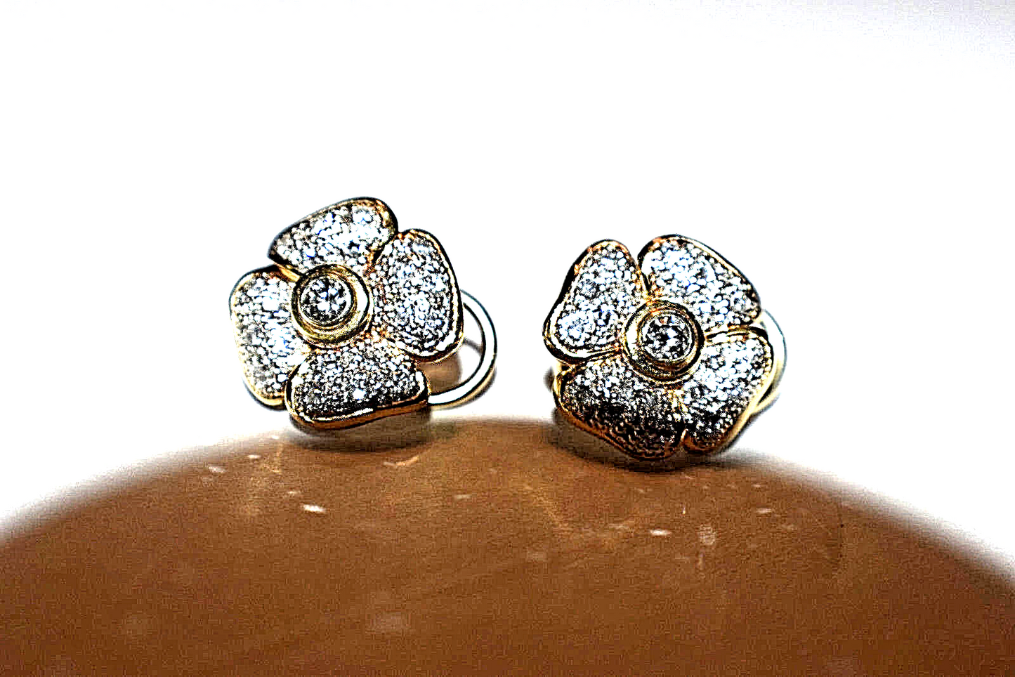 1 ct Pave' Diamond FG-VS1 14K Gold Flower Earrings Omega, 9 Grams Gold, Designer