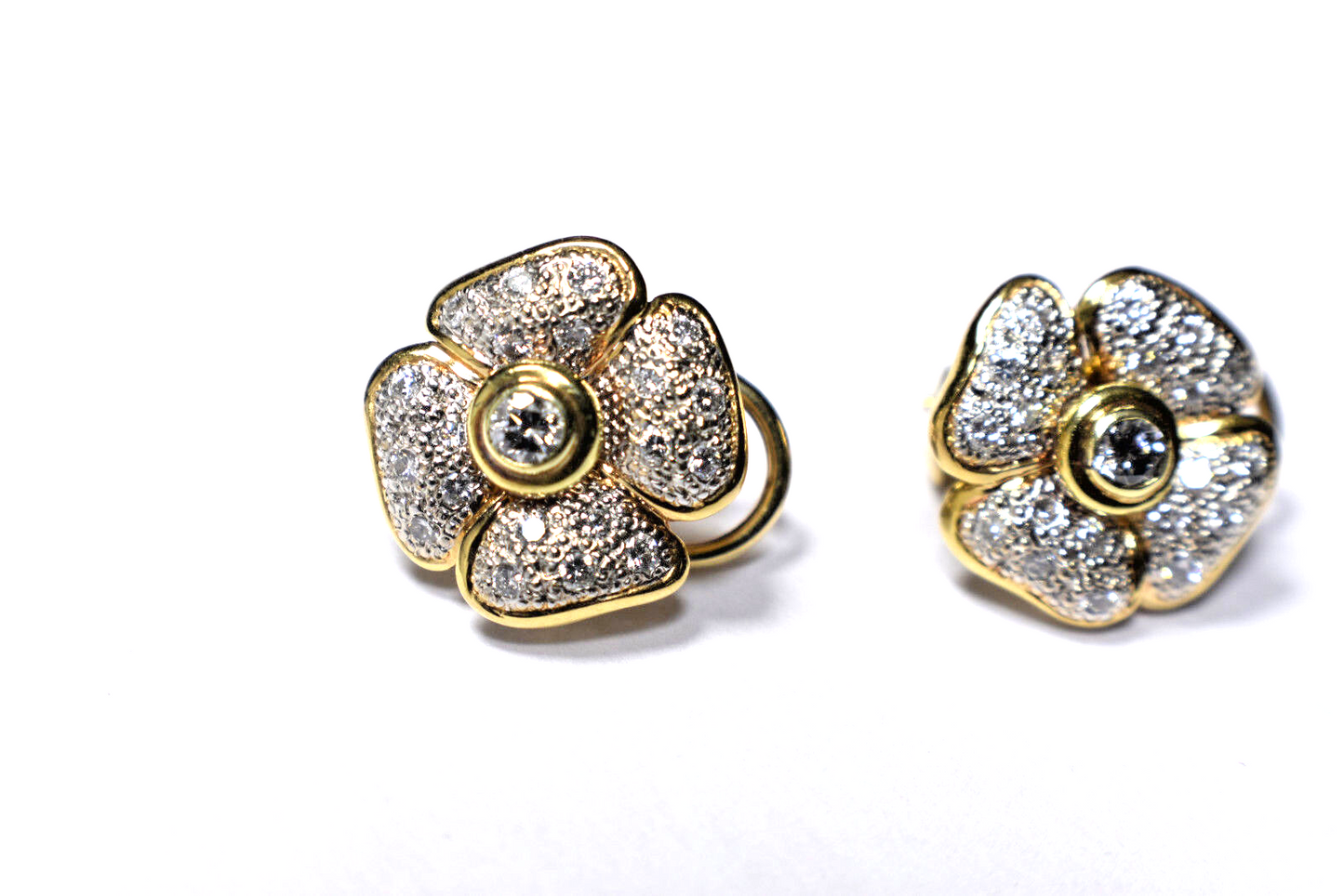 1 ct Pave' Diamond FG-VS1 14K Gold Flower Earrings Omega, 9 Grams Gold, Designer