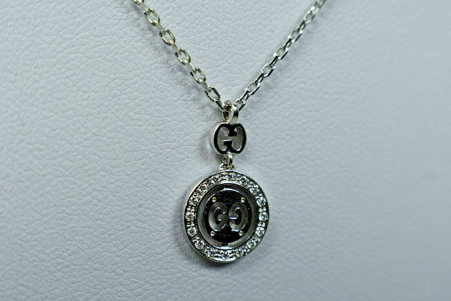 Gucci Double GG Love Britt 18K Gold Diamond Icon Logo Pendant Necklace Pouch Box