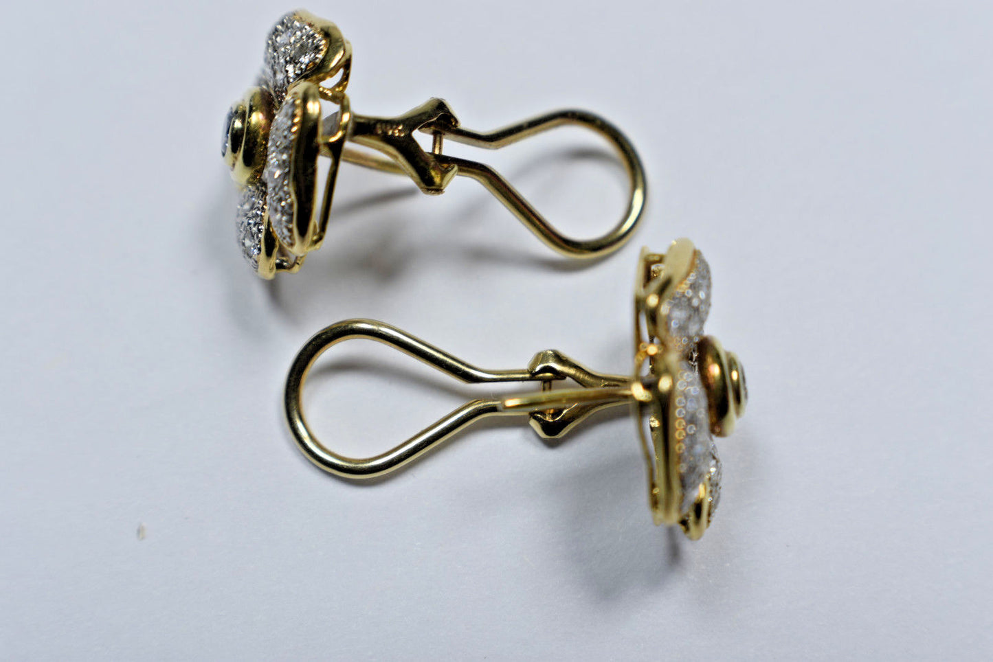 1 ct Pave' Diamond FG-VS1 14K Gold Flower Earrings Omega, 9 Grams Gold, Designer