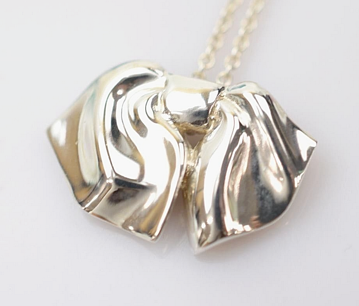 Tiffany & Co Famous Fancy Bow Sterling Silver Pendant Necklace Rare