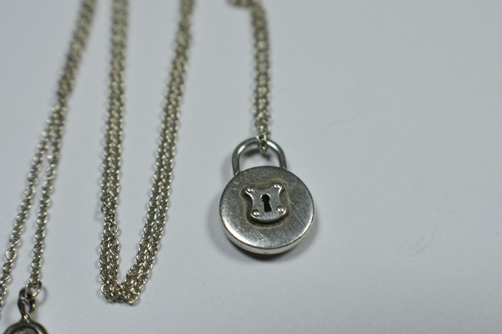Vintage Tiffany &Co Round Silver Emblem Padlock Lock & Chain Necklace 16"