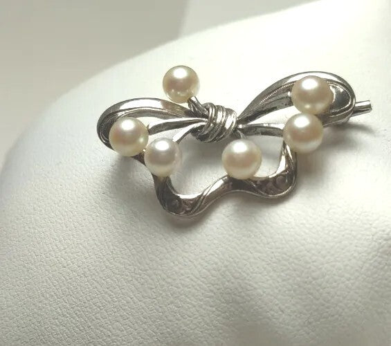 Mikimoto Pearl Brooch Pin Very Vintage Sterling Silver Butterfly with 5mm Pearls