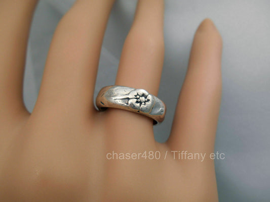 TIFFANY & Co. Nature Rose Flower Ring  Rare - Sterling Silver Sz 5.5