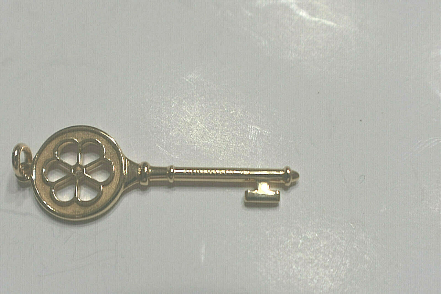 New Tiffany & Co Diamond 1.5" 18K Gold Blossom Key Pendant 17" Necklace & Pouch