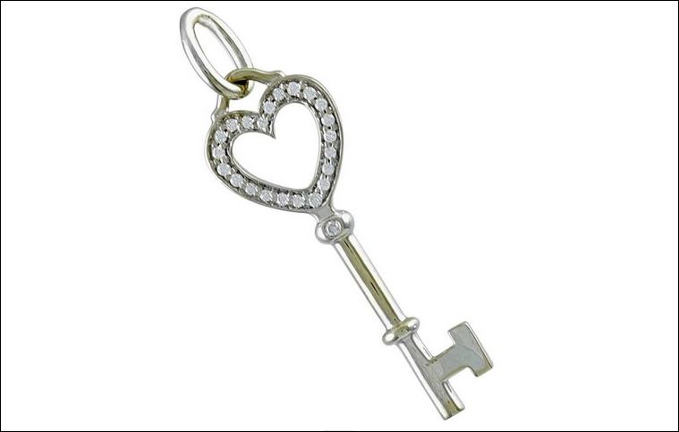 Tiffany & Co Open Heart Key Pendant 18K Rose Gold 4 Necklace w/Pouch