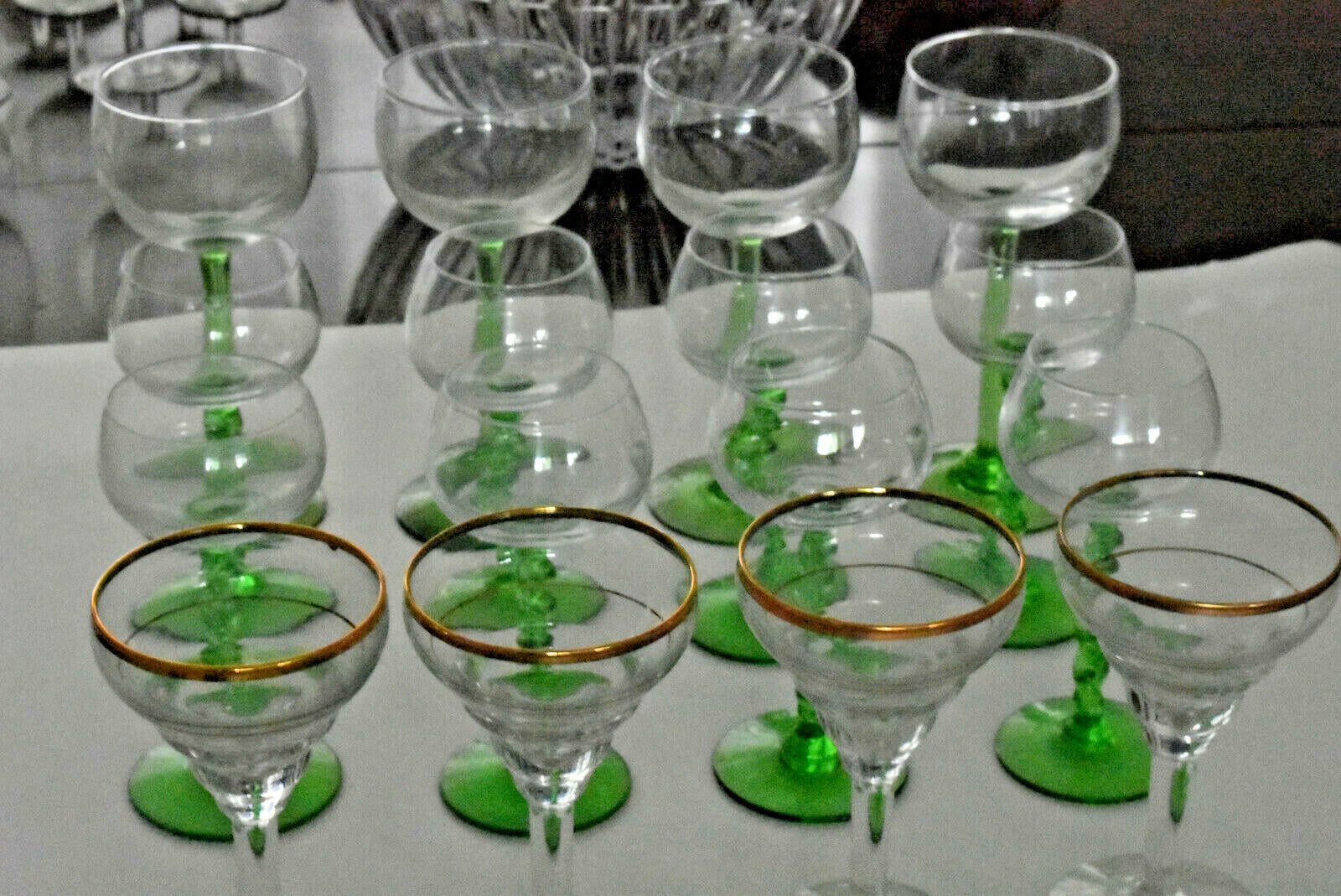 Queen Elizabeth 2 Cruise Ship Wine Glasses 8 Green Twisted Stems 1967