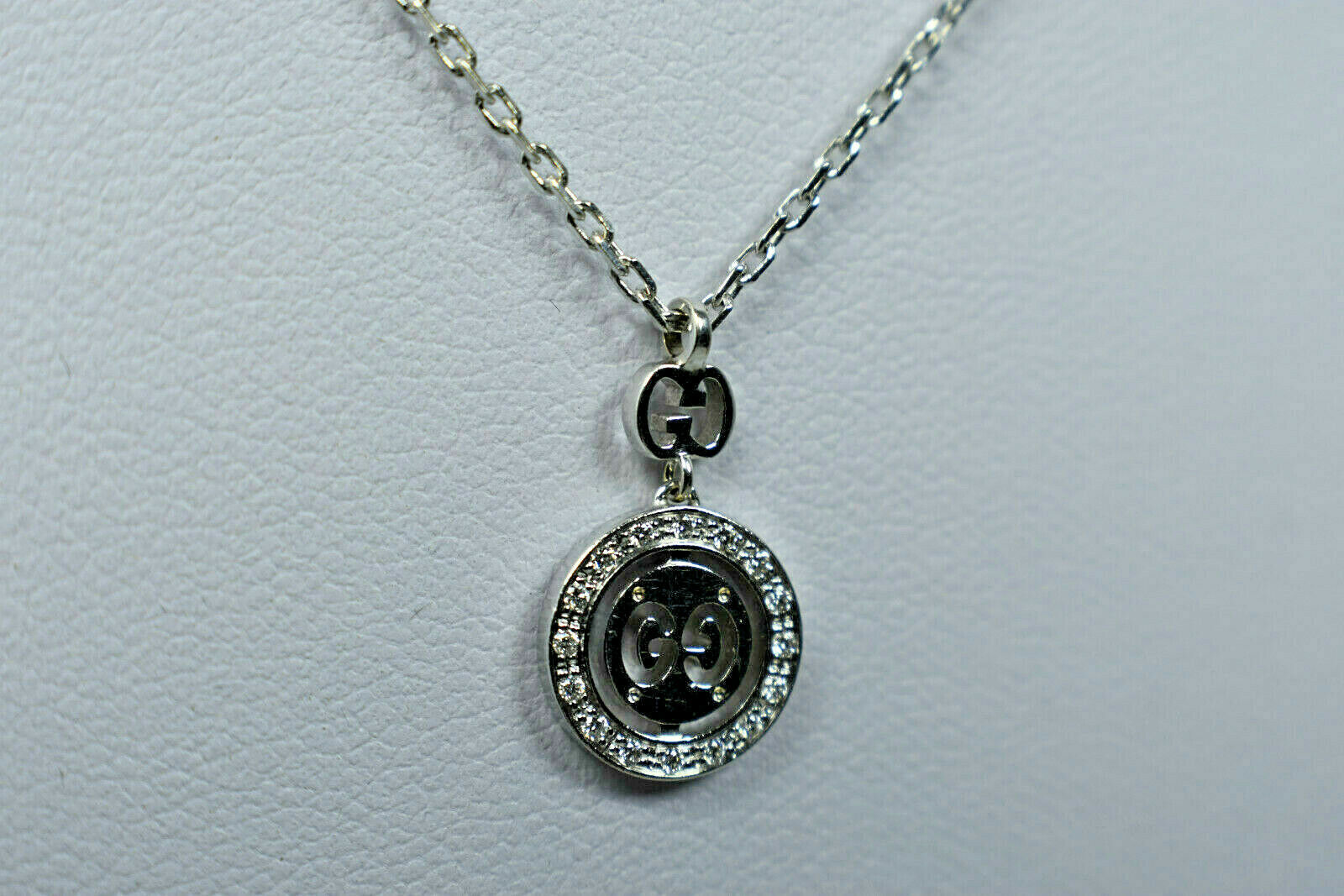 Gucci Double GG Love Britt 18K Gold Diamond Icon Logo Pendant Necklace Pouch Box