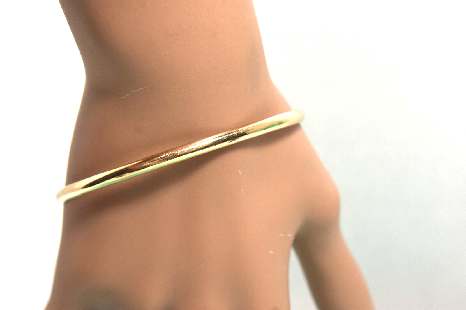 14K Gold 3.5mm Oval Bangle Bracelet 5 Grams, Slides Open