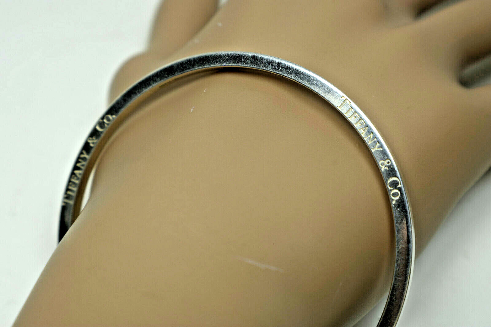 Tiffany & Co Icon Bangle Bracelet Italy Sterling Silver Vintage, Rare