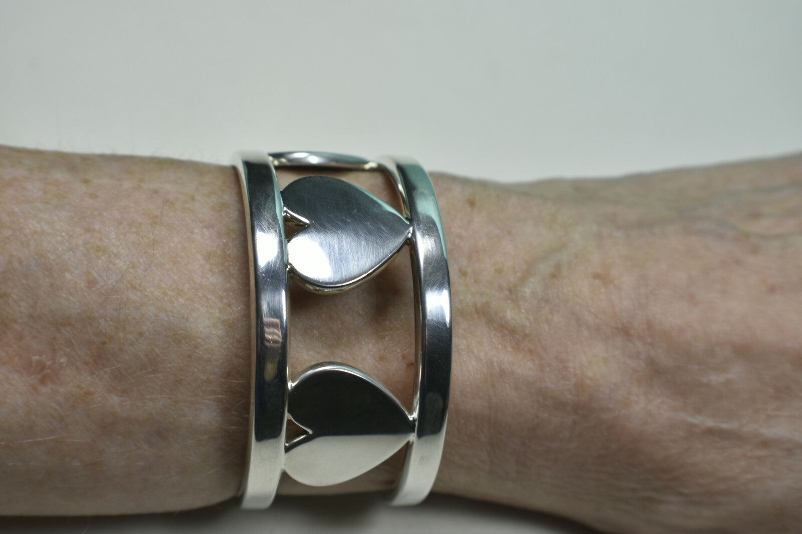 Tiffany &Co Silver Stencil Heart Wide Element Cuff Bangle Bracelet w/ Pouch, Box