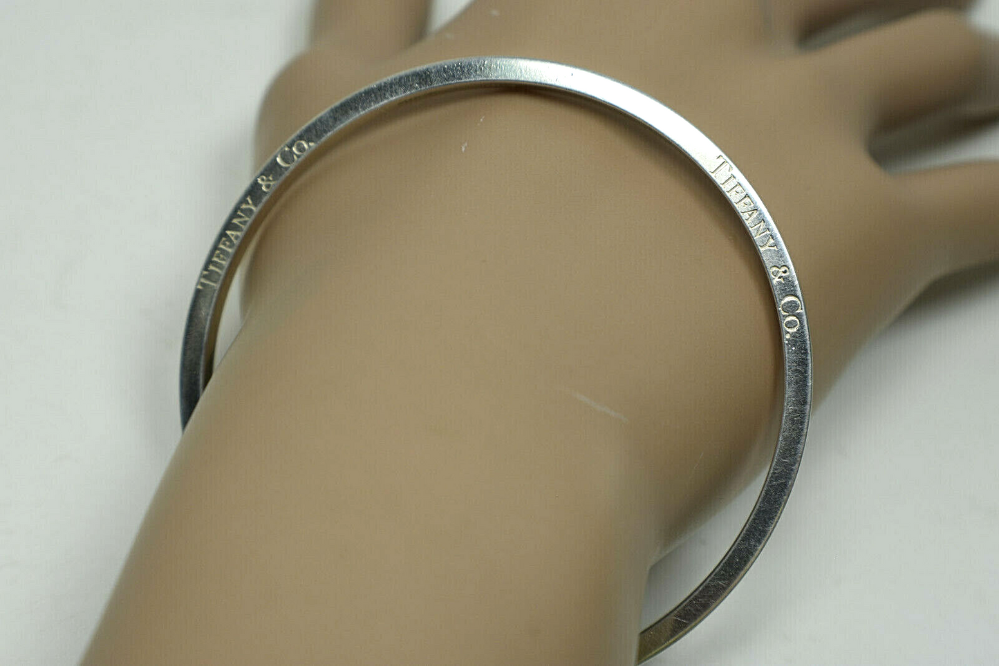 Tiffany & Co Icon Bangle Bracelet Italy Sterling Silver Vintage, Rare