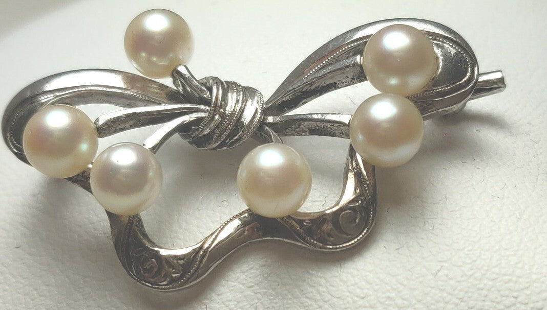 Mikimoto Pearl Brooch Pin Very Vintage Sterling Silver Butterfly with 5mm Pearls