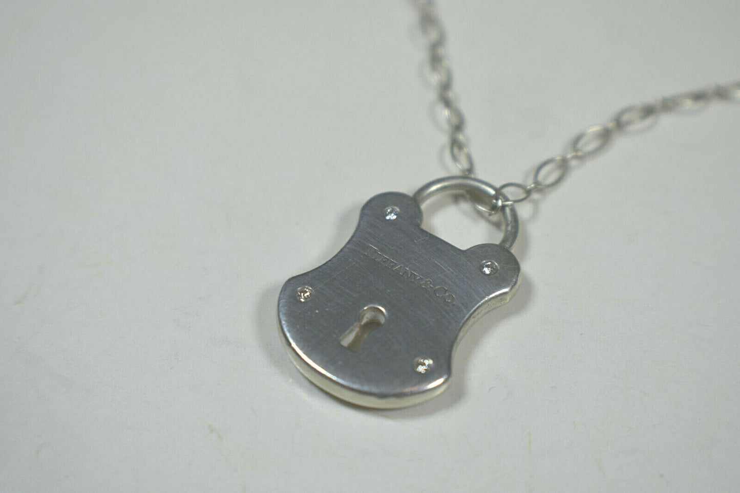 Tiffany &Co DIAMOND Arc Lock Padlock Pendant Fancy Oval Link Necklace RARE