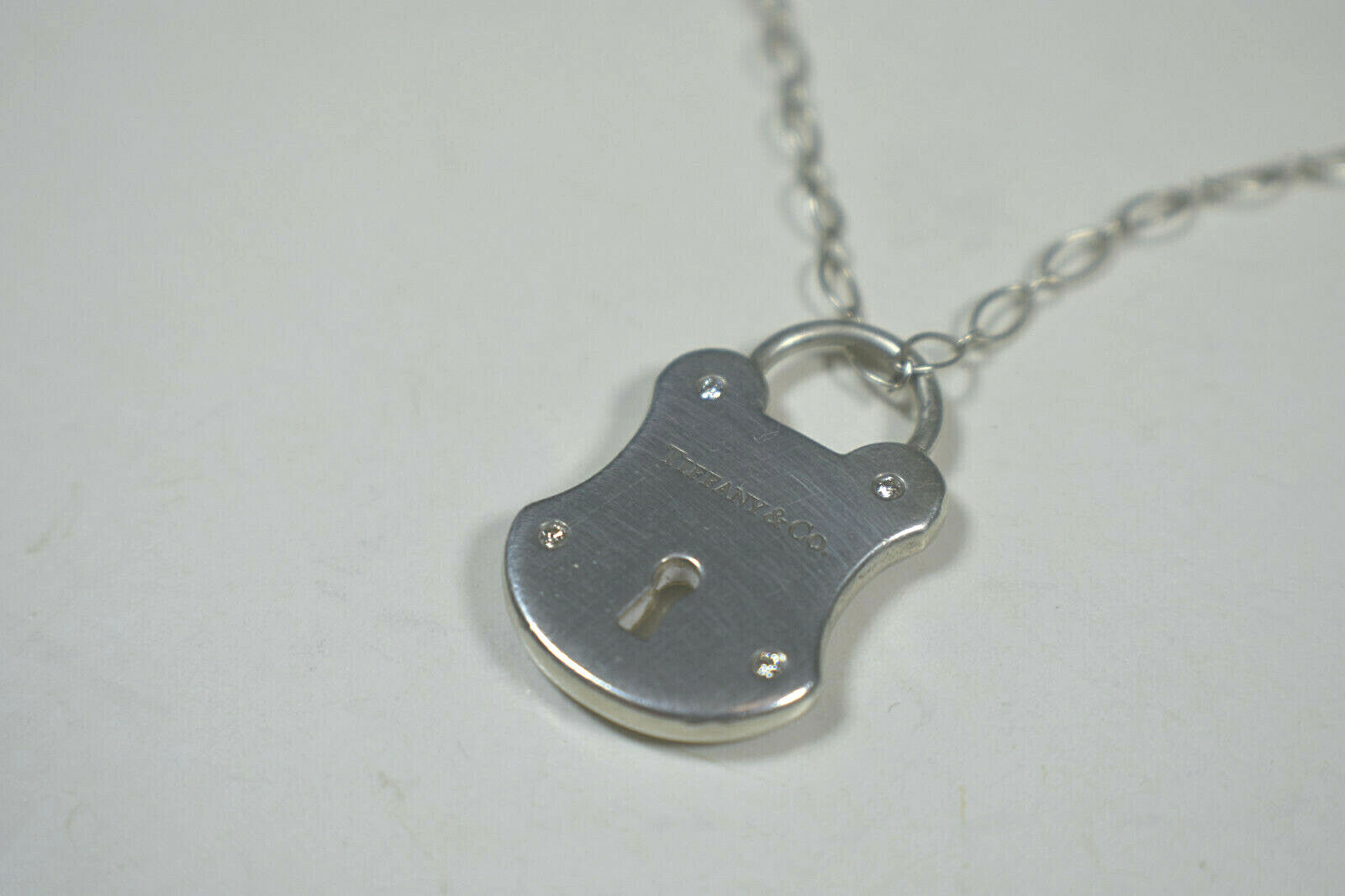 Tiffany &Co DIAMOND Arc Lock Padlock Pendant Fancy Oval Link Necklace RARE