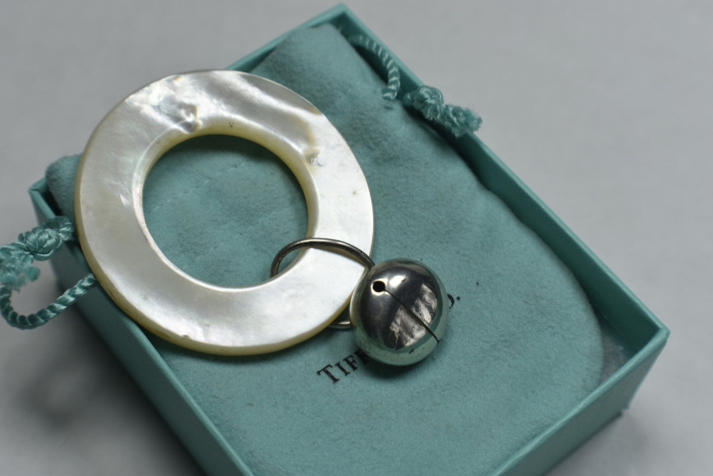Tiffany & Co Mother of Pearl Sterling Silver Teething Ring Rattle Rare w/ All
