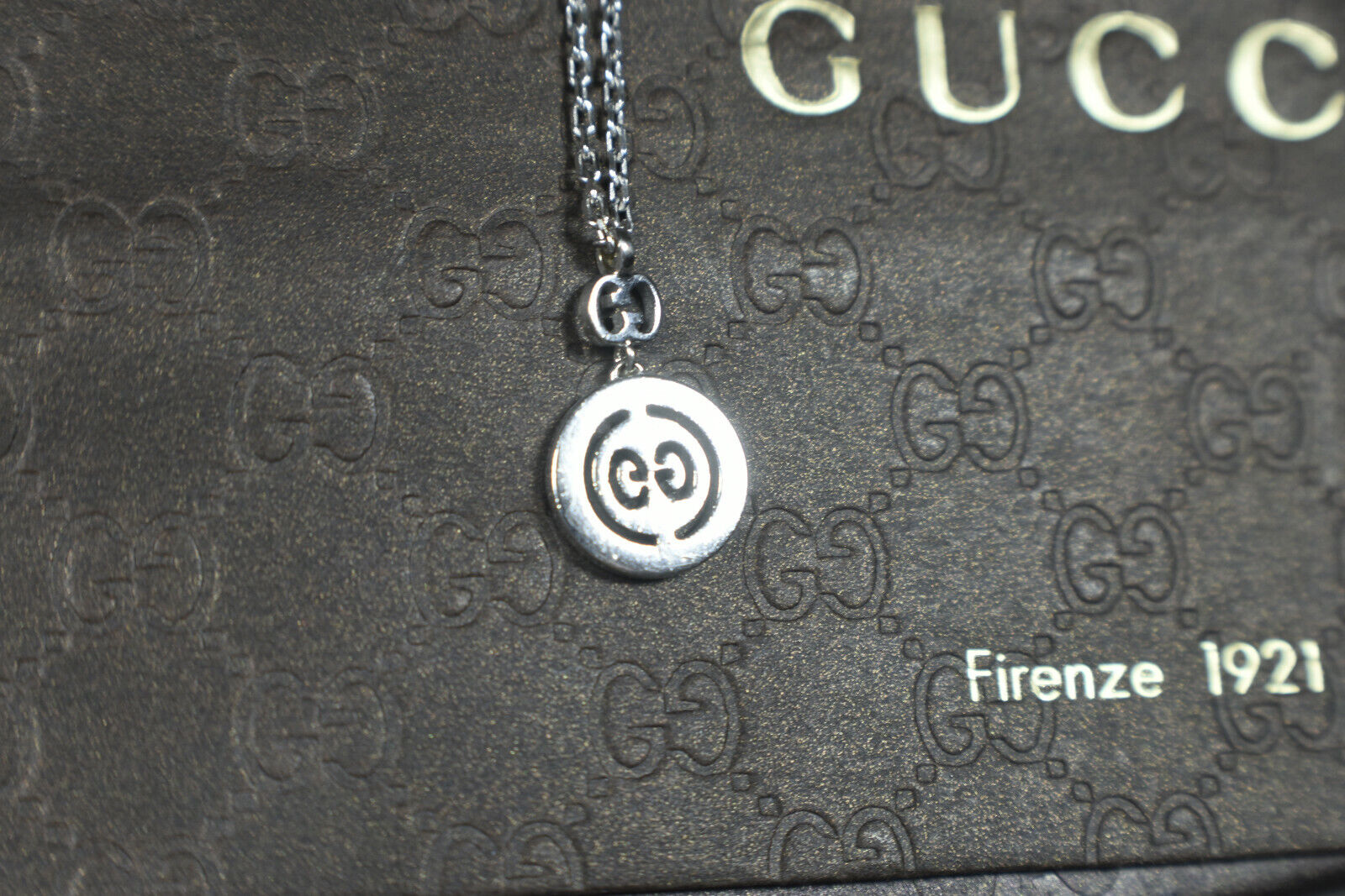Gucci Double GG Love Britt 18K Gold Diamond Icon Logo Pendant Necklace Pouch Box