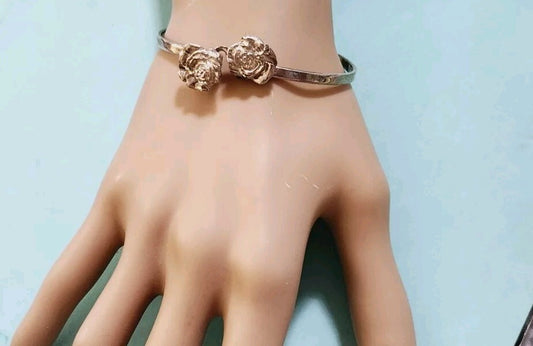 Tiffany & Co Nature Roses Bangle Bracelet Sterling Silver Great Cond.  Pouch