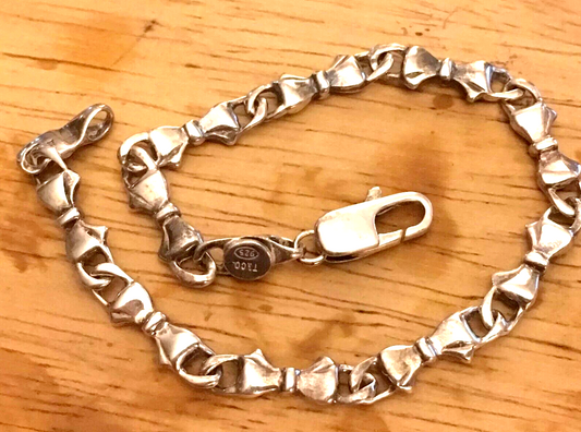 Rare TIFFANY & Co Continuous Bows Bracelet Sterling Silver, Vintage