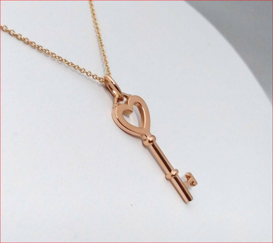 Tiffany & Co Open Heart Key Pendant 18K Rose Gold 4 Necklace w/Pouch