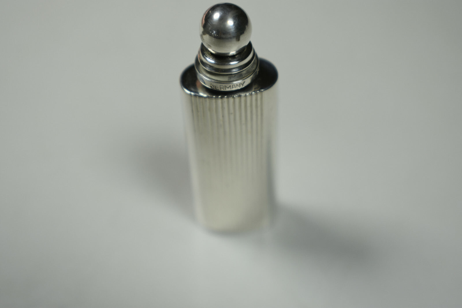 Tiffany & Co. Oval Grooved Mini Perfume Bottle Handbag Size Sterling Silver Rare