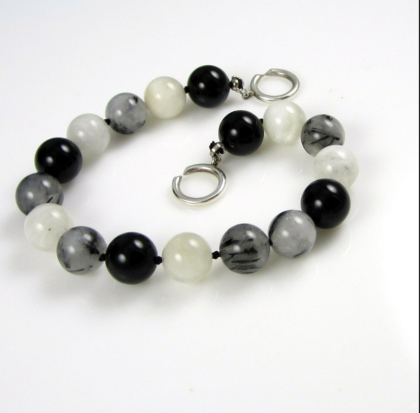Tiffany & Co Paloma Picasso Rare Moonstone Quartz Onyx Bead Bracelet & Pouch