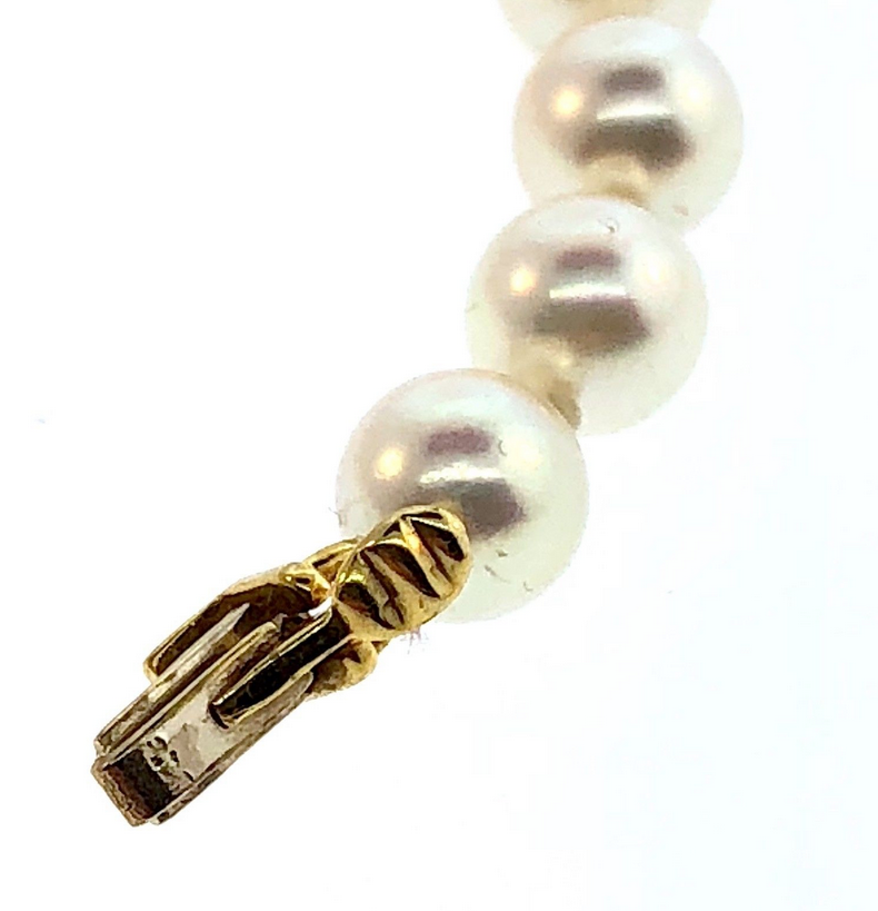 Tiffany & Co 18K Gold 5.5-6mm White Akoya Pearl Signature X 18" Necklace