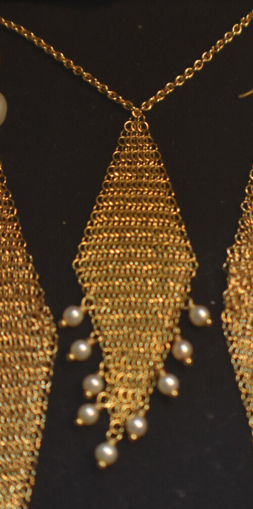 SET -Tiffany & Co 18K Gold Mesh Fringe Necklace & Earrings Pearls, Diamond Shape