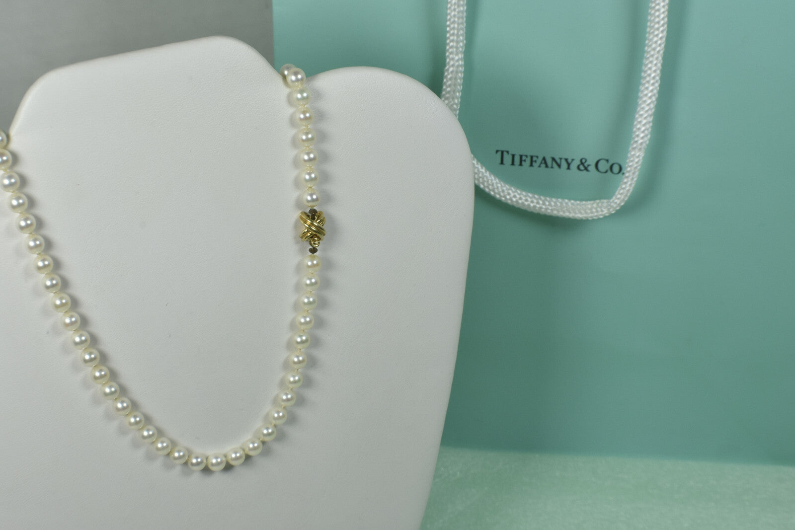 Tiffany & Co Akoya Pearl 18K Yellow Gold Signature X 18" Necklace w/Gift Case
