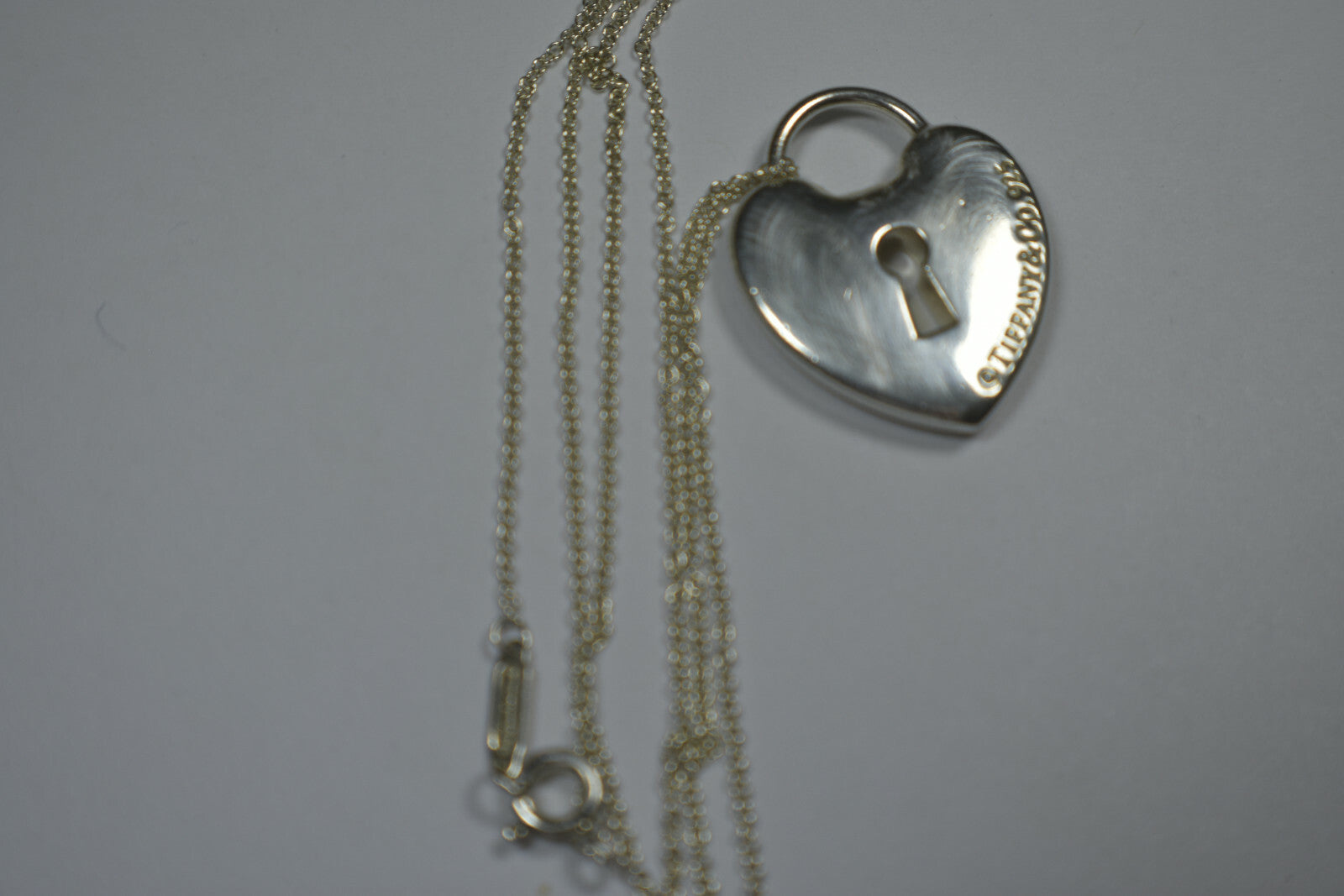Vintage Tiffany &Co 1" Silver Padlock Heart Lock Heavy Chain Necklace 16"