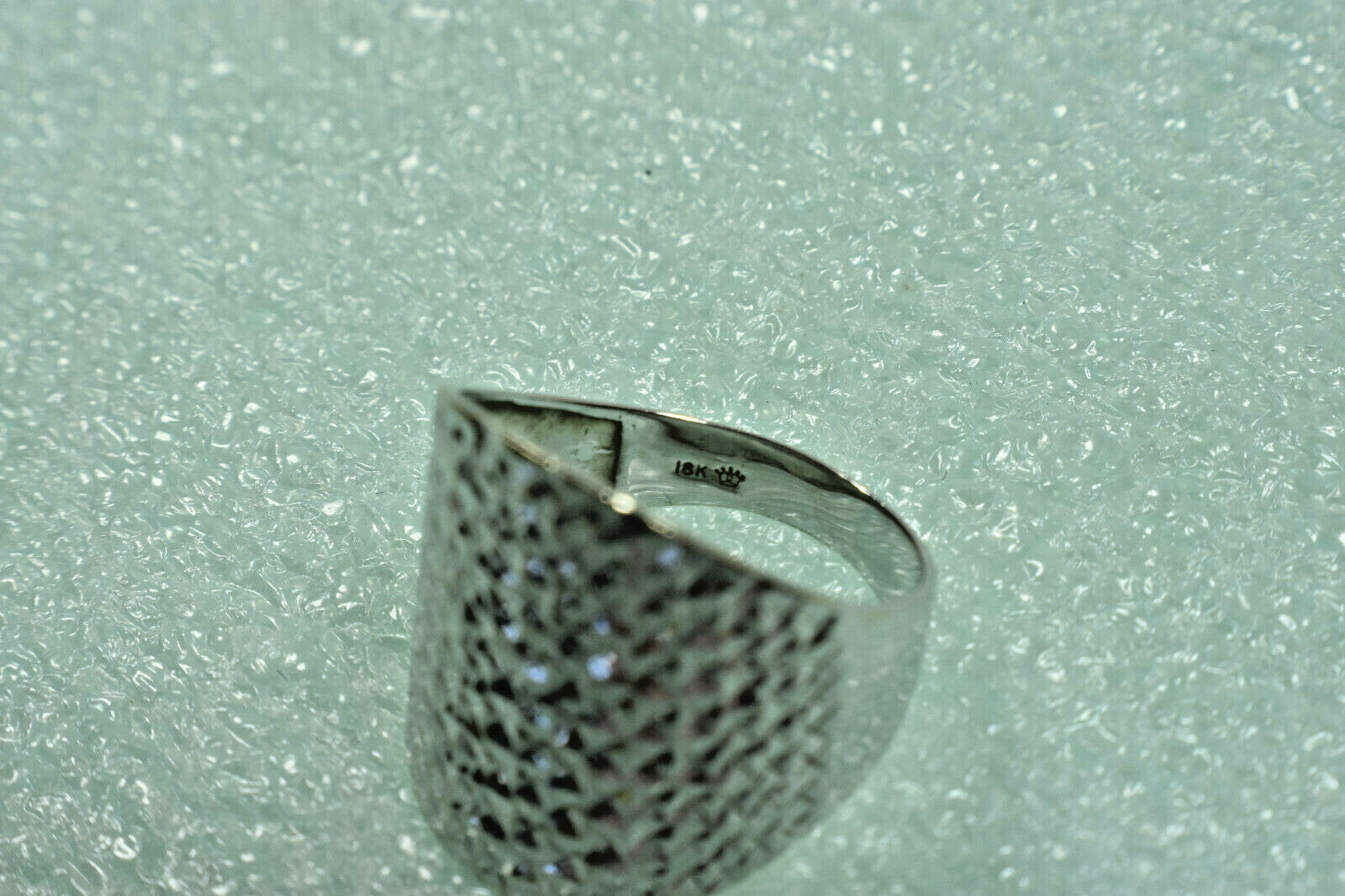 New 18K White Gold Wide Hammered Band Ring Sizable 8