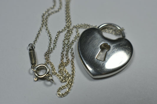 Vintage Tiffany &Co 1" Silver Padlock Heart Lock Heavy Chain Necklace 16"