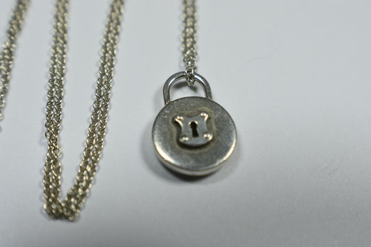 Vintage Tiffany &Co Round Silver Emblem Padlock Lock & Chain Necklace 16"