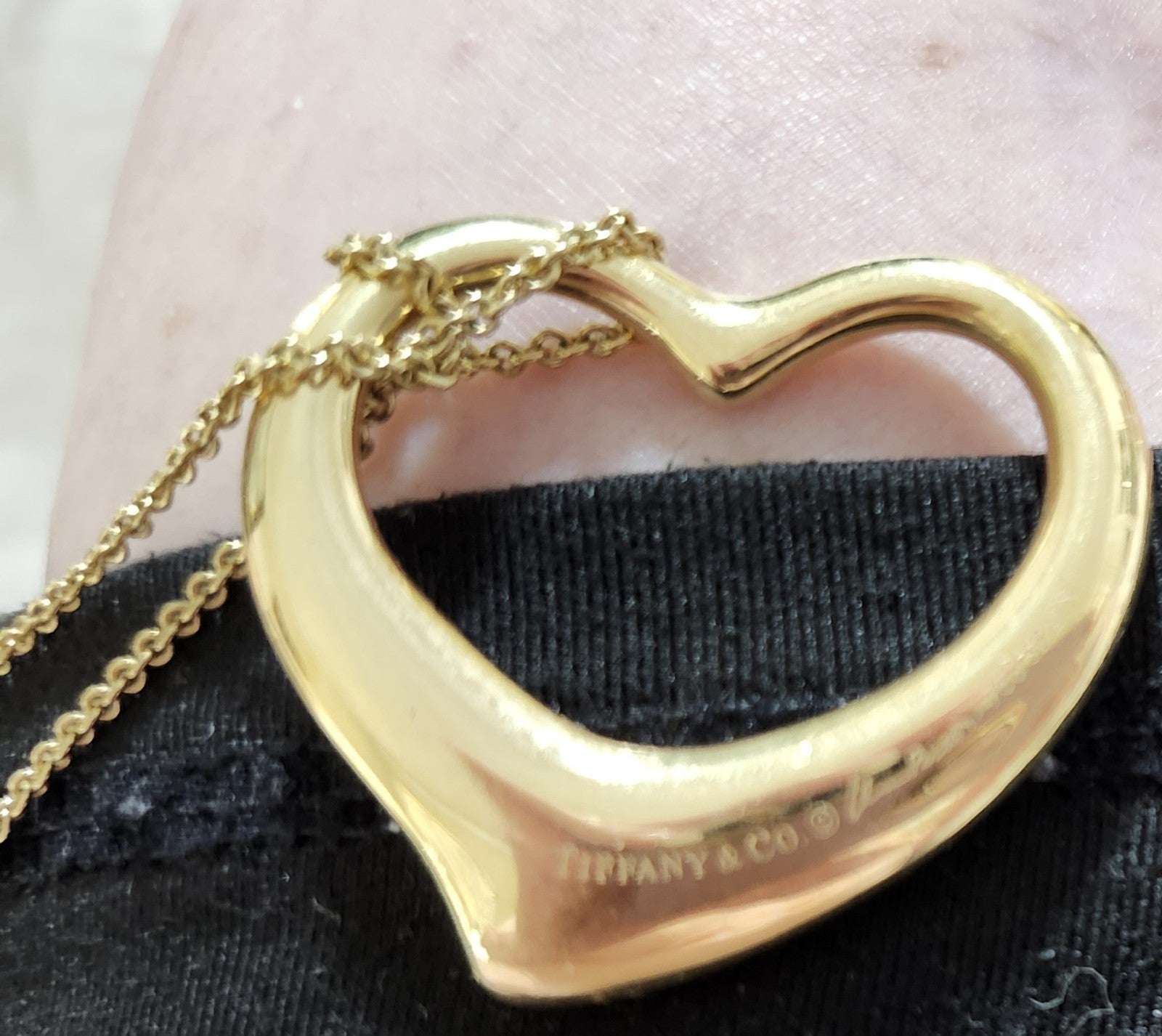 Tiffany & Co Peretti 18K Gold Open Heart Extra Large XL 36mm