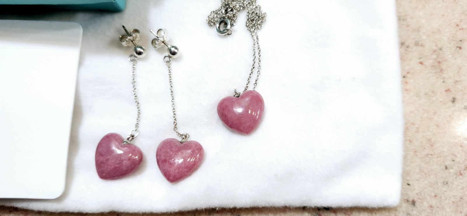 TIFFANY & CO. Heart Carved Pink Rhodonite Necklace & Dangle Earrings Set